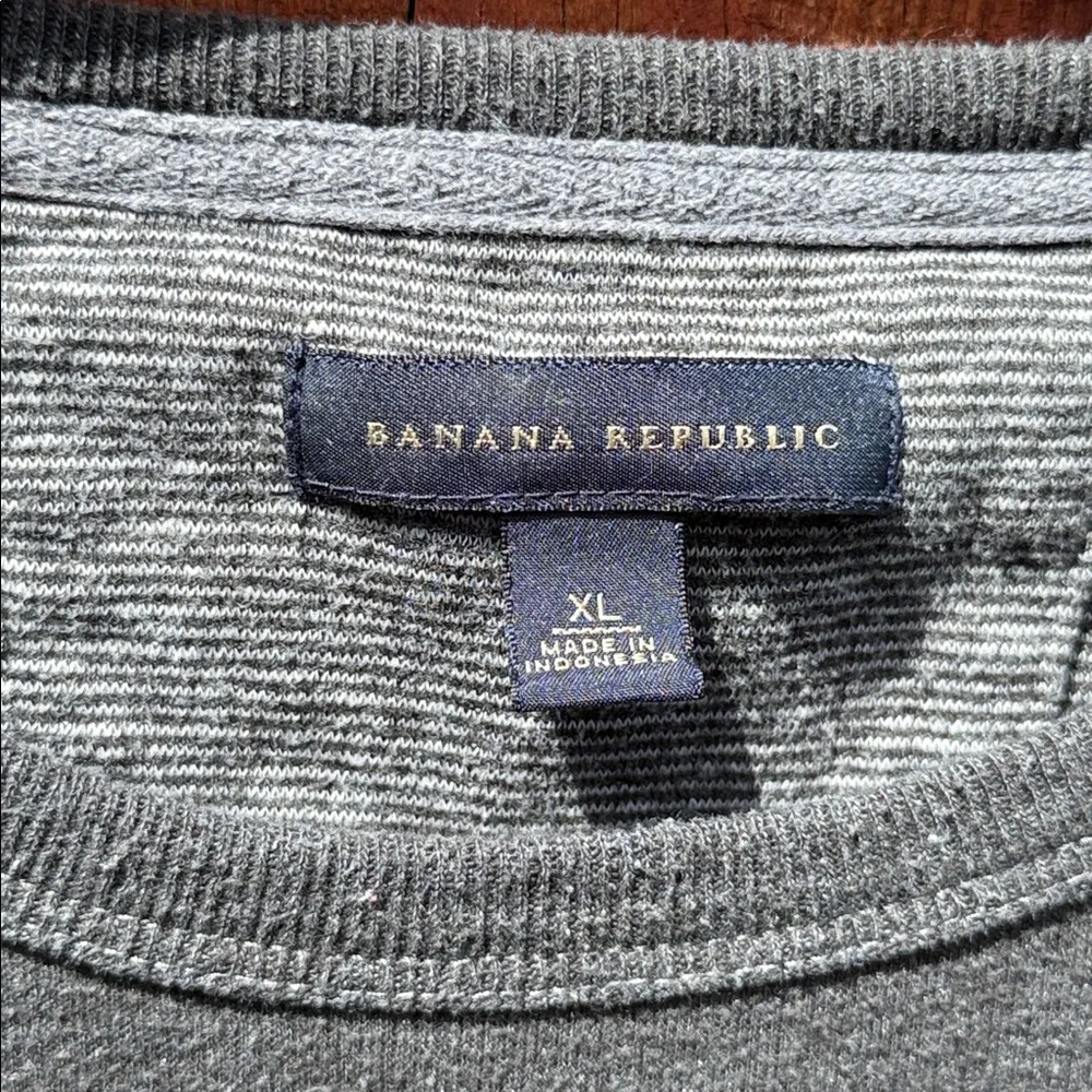 Banana Republic Gray Sweatshirt Size XL